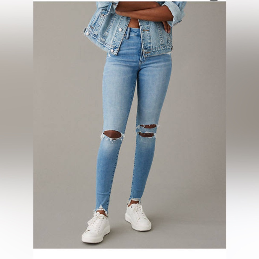 American Eagle Outfitters medium blue skinny Jeans, sz 2 jegging ankle